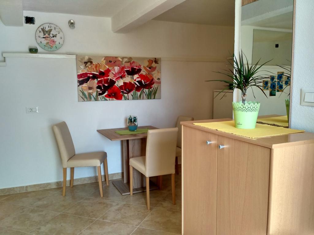 Apartment Igraliste Mirakul Seget Vranjica Exteriér fotografie